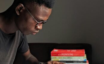 Difference Between Knowledge and Wisdom: A Comprehensive Guide Introduction